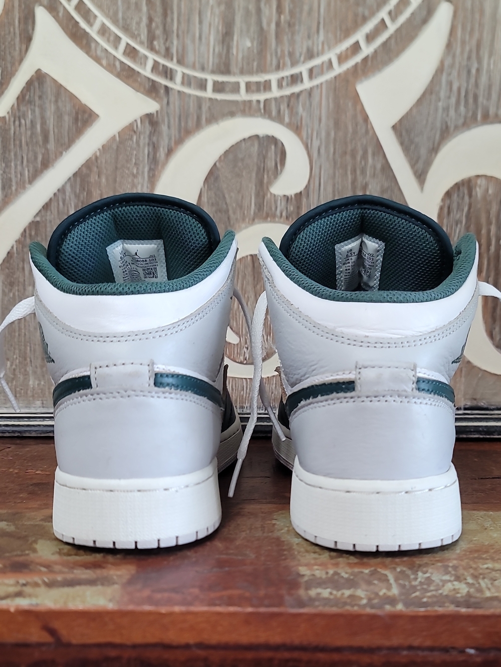 Nike Air Jordan 1 Mid SE 'Oxidized Green' Wmns 8 Good Condition Fast Shipping - Picture 8 of 15